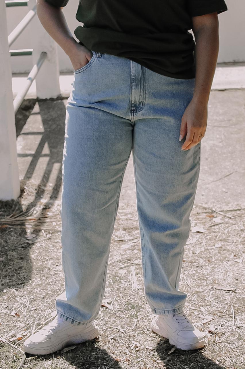 CALÇA MOM FEMININA