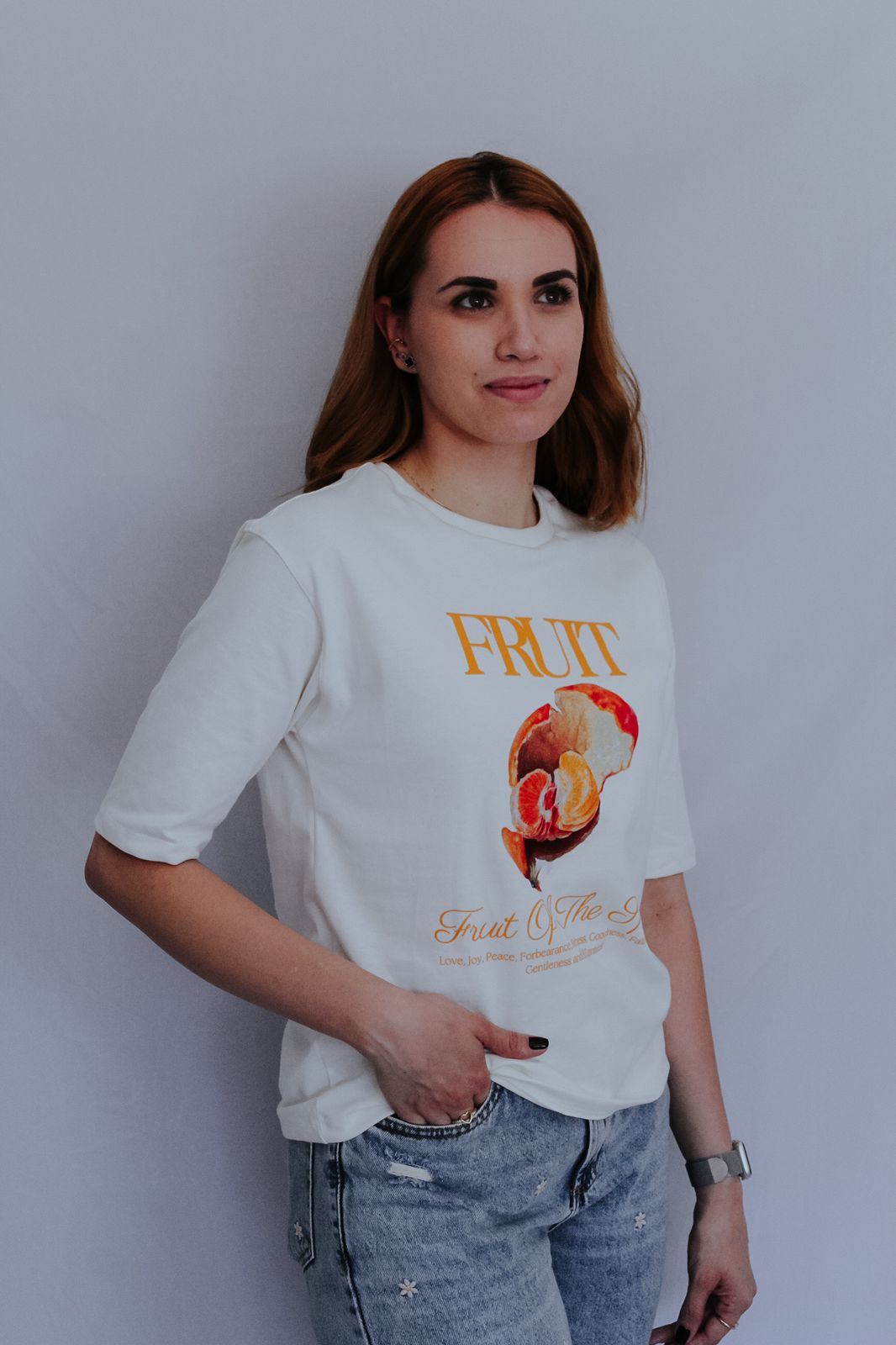 Camiseta Boxy Off White "Fruto do Espírito"